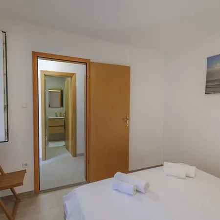 アパート Spajic Duboka By Aneo Travel *